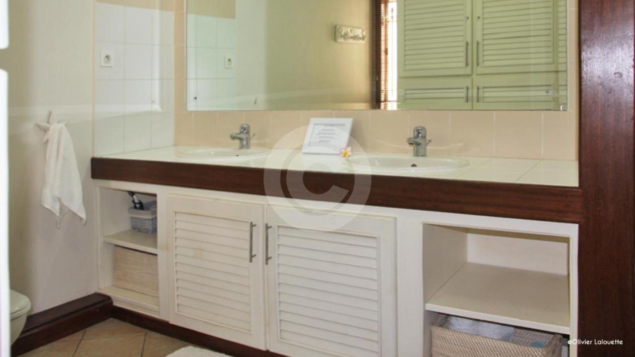 Fantastic Spacious Beachfront Villavacances Grand-Baie Kültér fotó